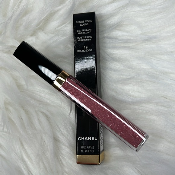 COPY - CHANEL  COCO LIP GLOSSMelted Honey This lit’s golden in color - Picture 8 of 16